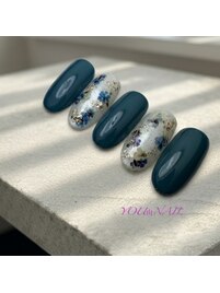 YOU由NAILの大人押し花ネイル