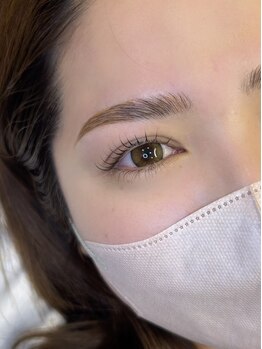 エピ(epi)の写真/忙しくても、キレイが続く！印象的な目元に☆根元からしっかり立ち上げることで抜群のモチを実現♪