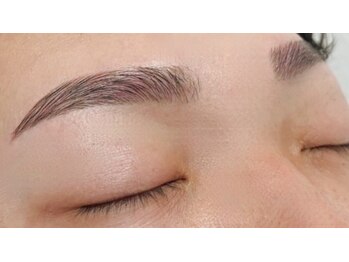 イザナイ 仙台店(IZANAI)/眉毛の毛流れを整え立体感アップ