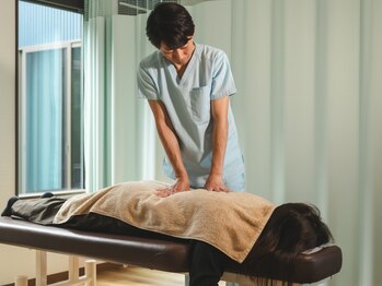 ほねつぎ極癒の写真/“自分を整える時間“を持ちたい女性。肩の力が抜けた瞬間から、しなやかさや美しさは始まります。