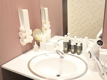 ビモア(Bmore)/★パウダールーム★