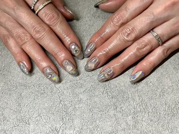 ネイルアンドアイラッシュ シヴァ(Siva)/