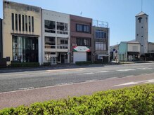 カイロクリニック ぴいすの雰囲気（店舗外観です。左から二つ目のビルになります！）