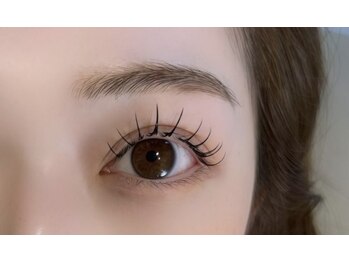 セカンドハウス(2nd House)の写真/LEDフラットラッシュ導入！従来のマツエクより持続力UP！水や汗、オイルに強く装着後すぐの洗顔もOK！