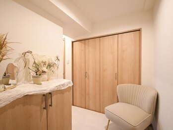 アイリー 眉毛 天王寺店/店内入口