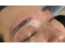 [眉毛/眉/眉毛サロン/メンズ眉毛/まゆげ/名古屋/栄/伏見/大須]