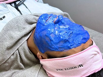 ホワイトワックス 新宿店(WHITE WAX)の写真/【毛穴レス美肌に♪】産毛＆角質＆黒ずみごっそりオフ◆フェイシャルWAX＋お悩み別ハイドロジェリーマスク!