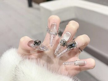 ミュウミュウ(miumiu)/大人可愛いネイル