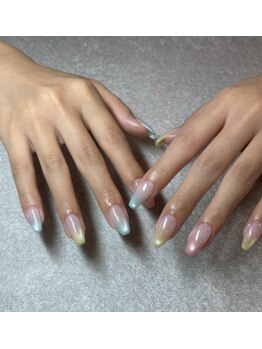 リリフリー(riri Free)の写真/大人女性の日常を彩るシンプル系ネイル♪オフィス系ヌーディーカラーで美を★