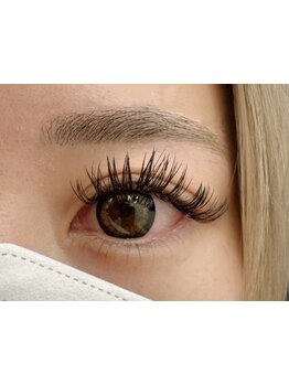 ボリュームのある目元にしたい