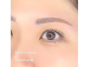 ビーミー 可児店(Be me)/まつ毛パーマ+美眉スタイリング