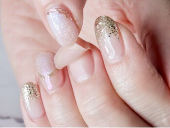 WRネイルズ(WR Nails)の写真/【ピールオフネイルで健康的な美爪に】経験に基づいた高技術でお客様のお手元を優しく、美しく彩ります♪