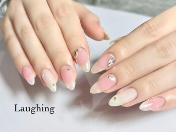 ラフィング(Laughing)の写真/【ママネイリスト在籍☆】家事・育児の邪魔にならないデザインもお任せください！店舗前駐車場完備◎