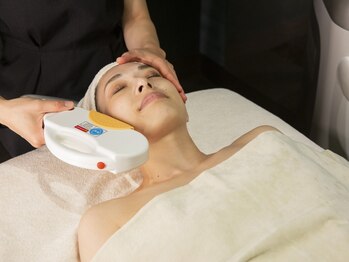 エステサロン オージャス(Ojas)の写真/脱毛デビュー応援☆痛みの少ない最新のマシンで、丁寧にケア致します♪キッズ割・ペア割でお得に脱毛◎