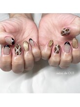 サロンドウイ(salon de OUI)/レオパード×マグネットネイル