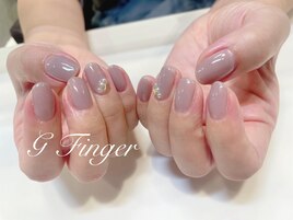 シアーグレージュの上品ネイル♪