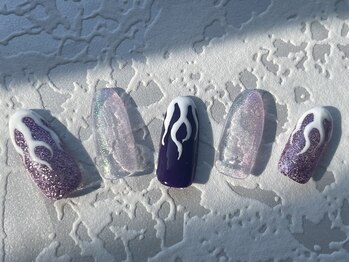 メラメラネイル