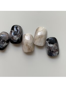 ヌア(nur.)/ダークnuance