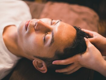 札幌小顔屋の写真/今や男性も顔は大事。たるみ改善やほうれい線の改善の一歩を踏み出そう