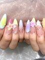 ヨロネイル(YOLO NAIL)&nbsp;アートが得意で、難しそうなデザインにこそやりがいを感じます！