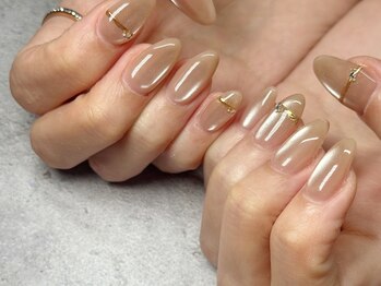 ナナネイル(7.Nail)の写真/【オフィスネイル好印象◎】ちゅるんとワンカラー/マグネット/ニュアンスで洗練された手元へ◇持ち込み◎

