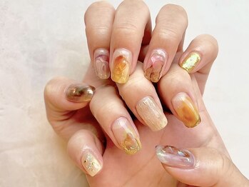 レヴィア(Revia)の写真/【アートにこだわりたい方☆】上品で日常に馴染む繊細アートもお任せください♪丁寧な施術でモチの良さ◎