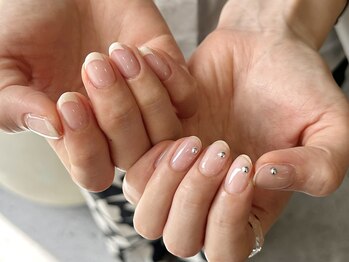 サンジュウヨン(34)/フレンチネイル パラジェル