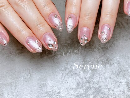 セレーヌ(Serene)の写真