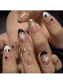 エスネイルサロン(S Nail Salon)の写真/あなたのなりたいを実現！理想のカラー×豊富なパーツmixで1ランクUP☆自分だけの指先に♪モチの良さも◎