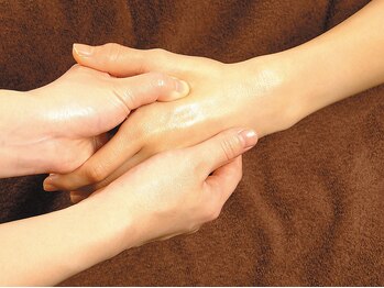 リラクゼーションサロン ティヨール そごう千葉店(TILLEUL)/足だけでなくハンドもケア◎