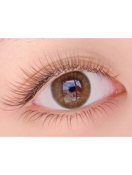 ナチュラル上品な目元にしたい