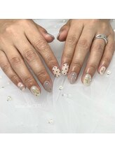 サロンドウイ(salon de OUI)/大人ガーリーネイル