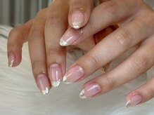 ミアネイル(Mia nail)/フレンチ風マグネットネイル♪