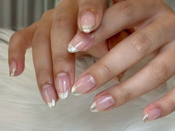 ミアネイル(Mia nail)/フレンチ風マグネットネイル♪