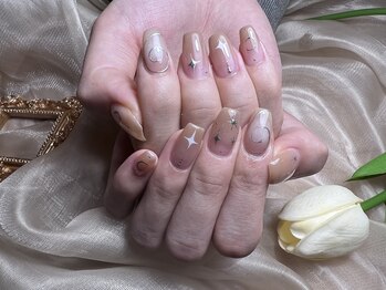 ミスユー(Miss U)/ベージュ系ネイル