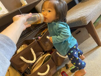 子育てママの整体サロン/施術中のお子様の様子