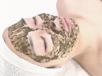 サラグランデ(Sara Grande)/【ハーブピーリング】