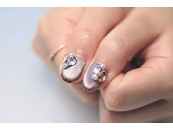 ネイルアトリエ ビー(Nail Atelier B.)/ビジューネイル
