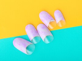 逆フレンチマーブルネイル