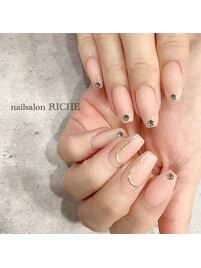 キレイめアクセサリーデザイン