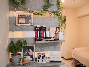 まつげ時々まゆ毛 / ℃/ケア・メイク商品も充実