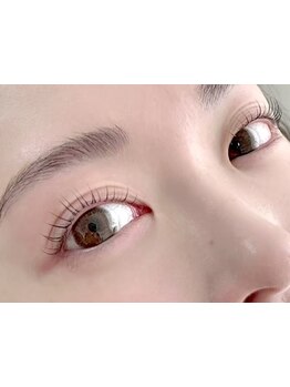 ナチュラル上品な目元にしたい