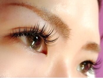 ディアナ 日立多賀店(DIANA)の写真/目元は軽くて快適にボリュームアップの【フラットラッシュ】が大人気☆さらにメンテナンスもお得に通える◎