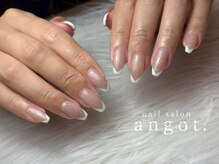 アンガット(angot.)/Vフレンチネイル