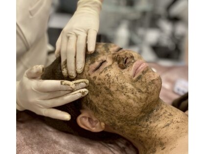 サロンドシェリ 人形町 水天宮前の写真