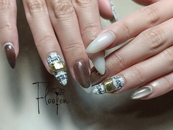 フローフェン(Floofen)/