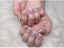 ティアラ(Tiara)/グレー　白フレンチ