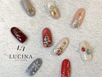 ネイルスタジオ ルキナ(LUCINA)の写真/クリスマスネイルにおすすめのマグネットネイルやガラスフレンチネイル等、華やかなデザイン♪