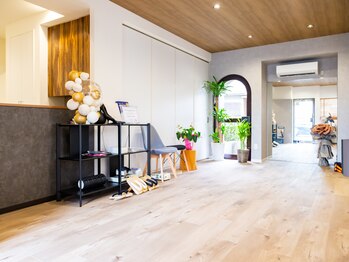 クウ アンド ウォークデザインサイエンス(Ku&Walk Design Science)の写真/ナチュラルで居心地の良いプライベートサロン。エリア初！神経まで整う新感覚整体を、一度お試しください♪