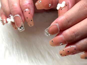 ハグ 浦和(hug)/ガーリーフレンチ×韓国ネイル